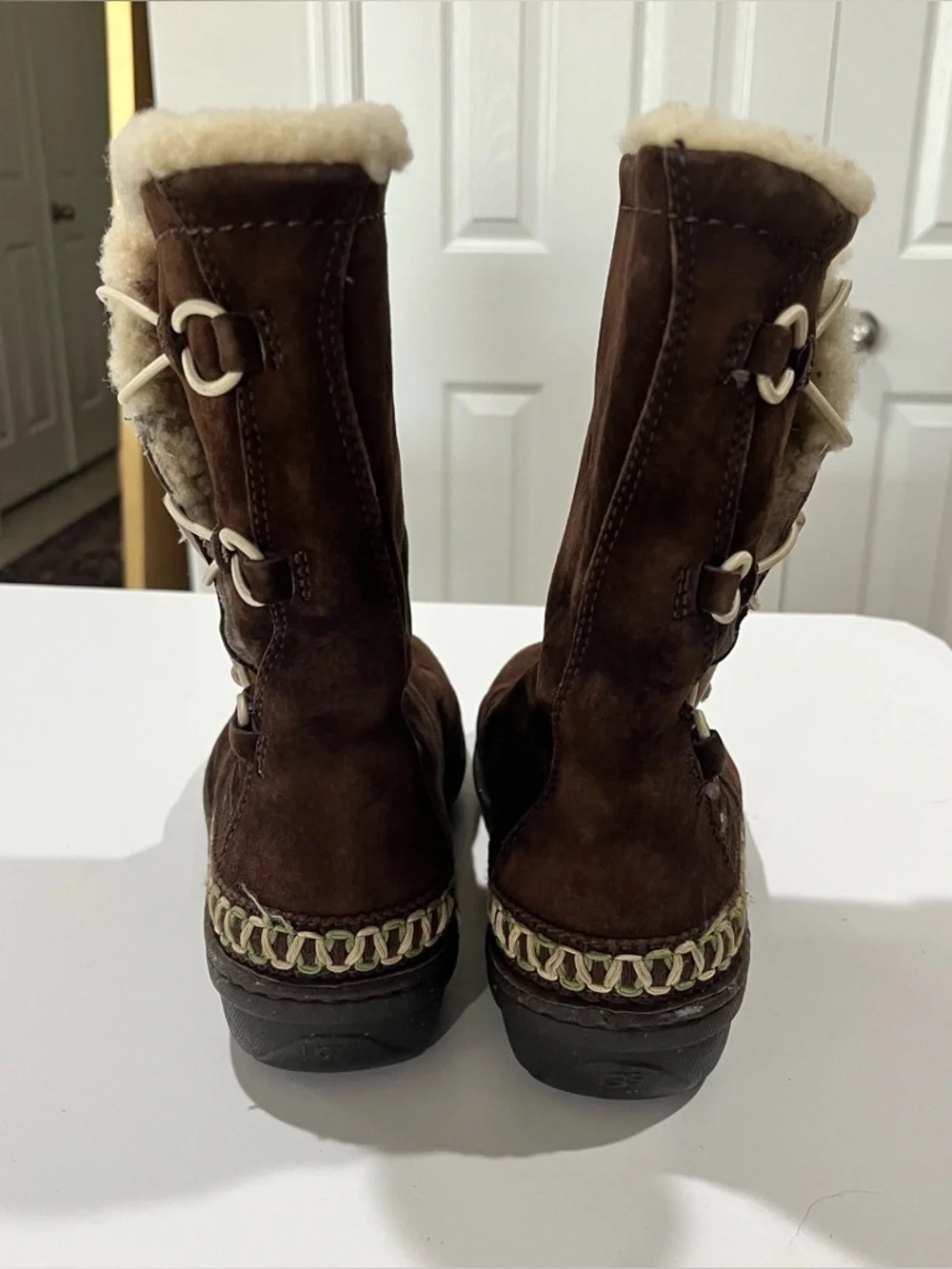 UGG Australia Women’s Kona Toggle Suede Winter Boots Brown Size 8